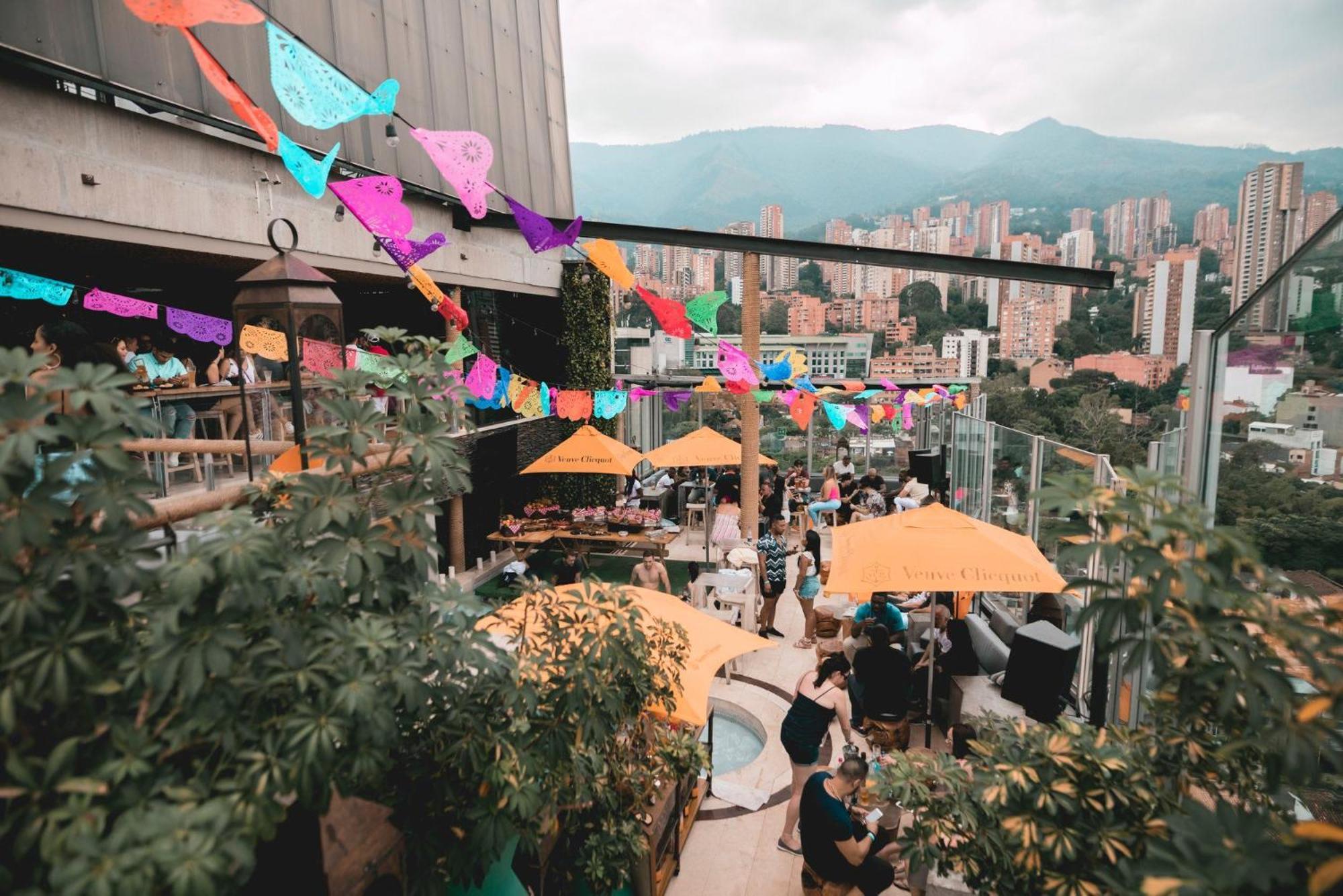 The Charlee Hotel Medellin Exterior photo